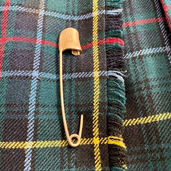 Vintage Tartan Plaid Kilt Skirt and Vtg Trifari Safety Pin Girls S-M 22" Retro - Picture 5 of 15